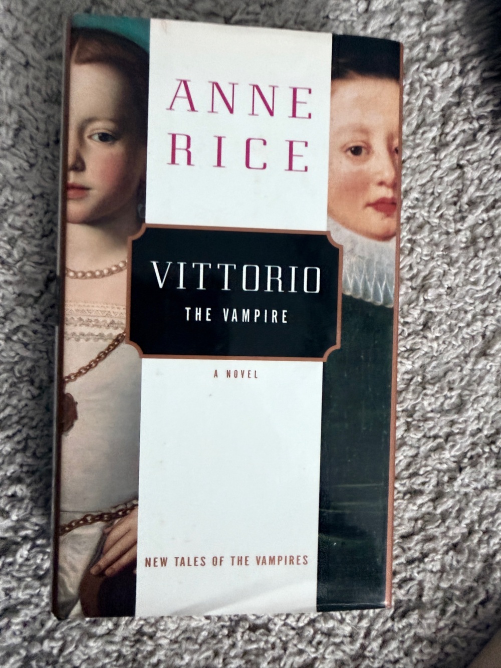Vittorio The Vampire Novel - White, Black & Brown Cover